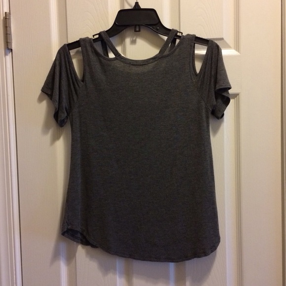 Charlotte Russe Cold Shoulder Top - Picture 3 of 3